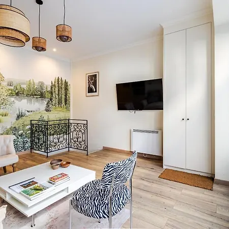 Boutique Parisienne 3 Bedroom Eiffel Tower Appartamento Parigi