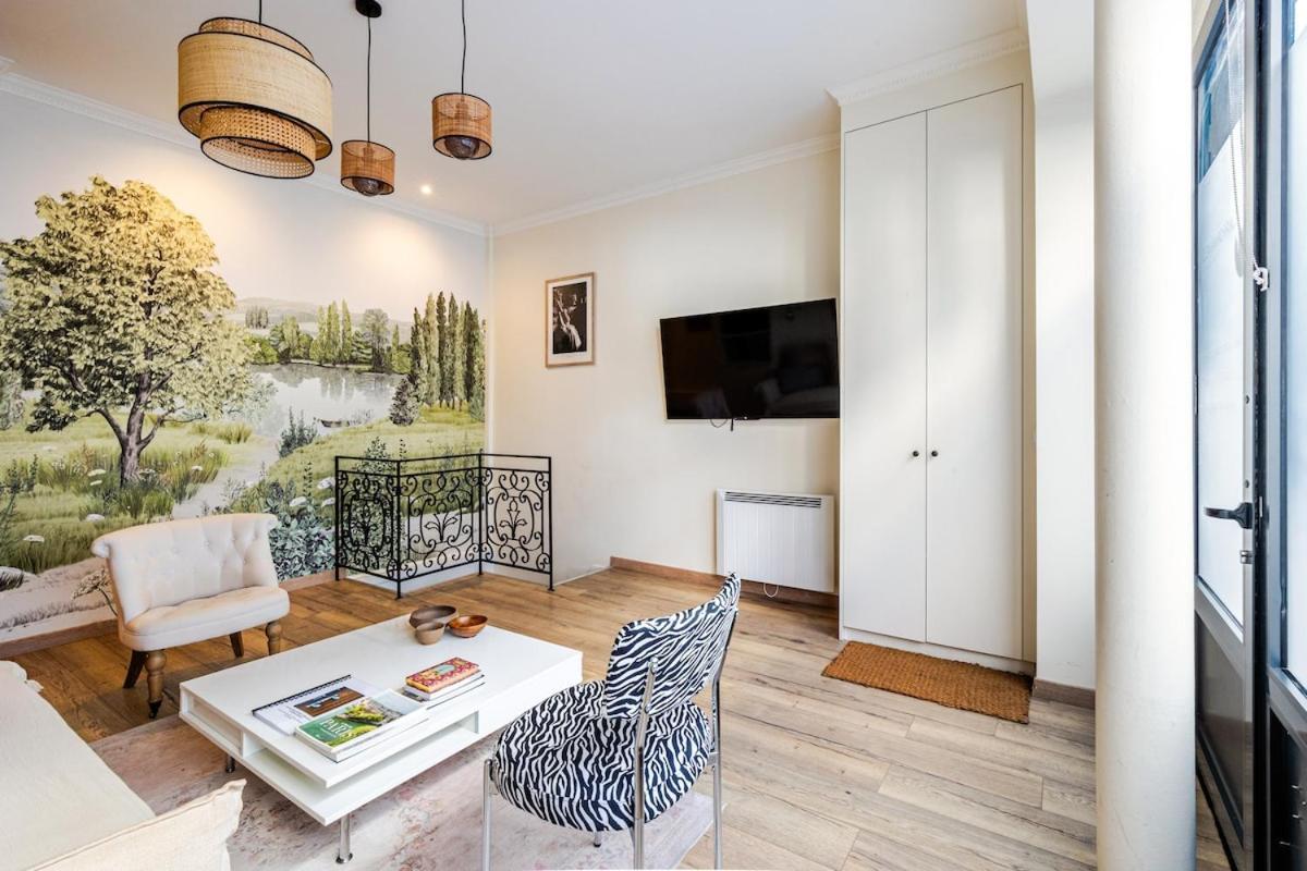 Boutique Parisienne 3 Bedroom Eiffel Tower Apartment Paris